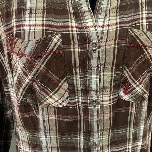 Maurice's Brown & White Plaid Button Down Long Sleeve Women's Shirt Size Small - Picture 2 of 8